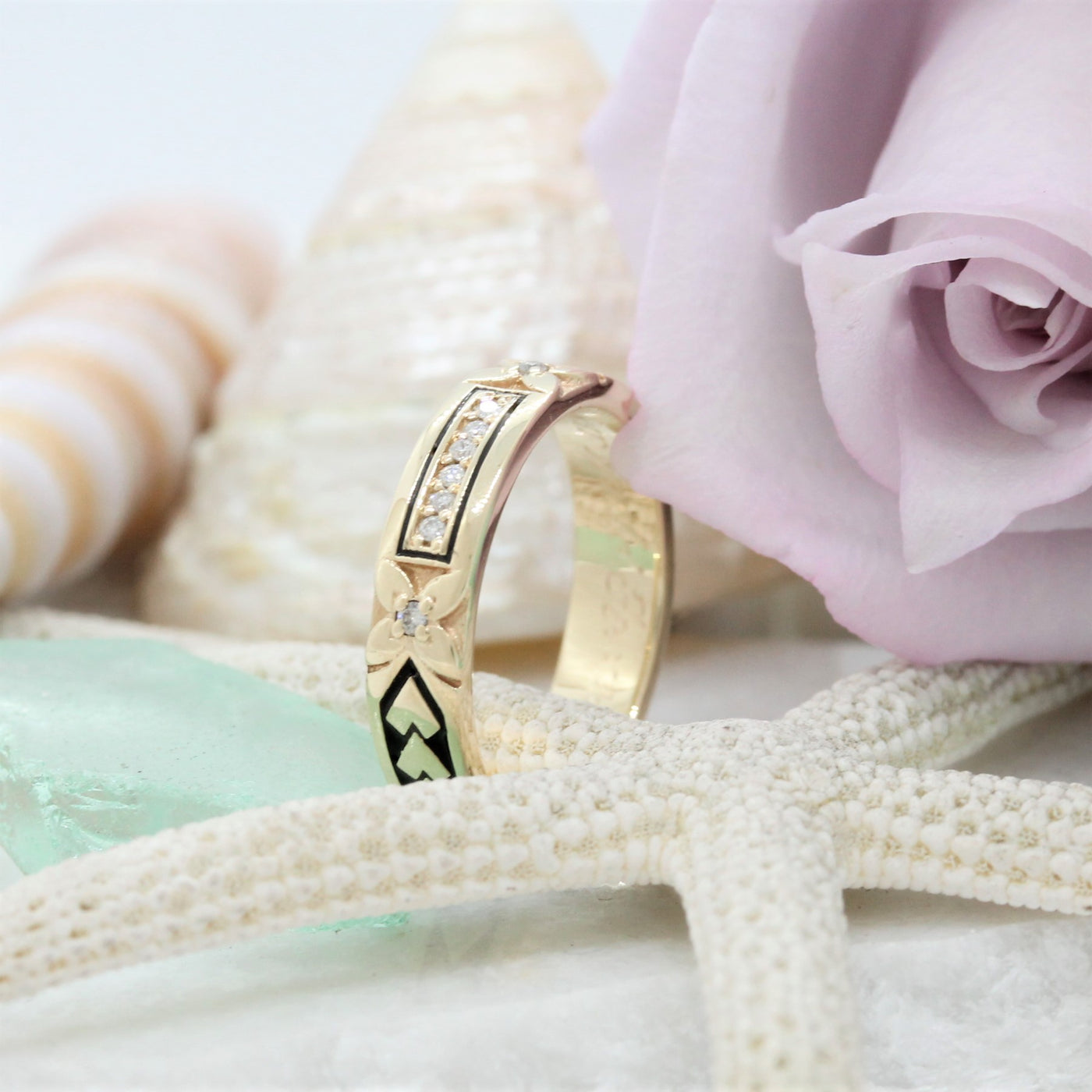 NC257482c - Ladies diamond wedding ring – nesiancreations