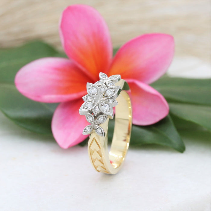 NC257482b -  3 Diamond Flower Ring